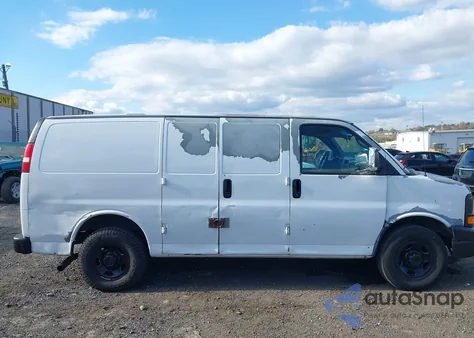 2007 Chevrolet Express Work Van из США, поврежденный, VIN 1GCGG25V871151957